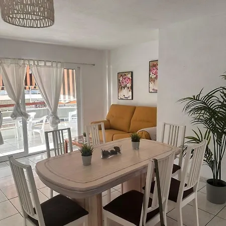 Ferienwohnung Fur 6 Personen Ca 80 Qm In Cristianos, Teneriffa Westkuste Von Teneriffa - B62803 * Los Cristianos (Tenerife)